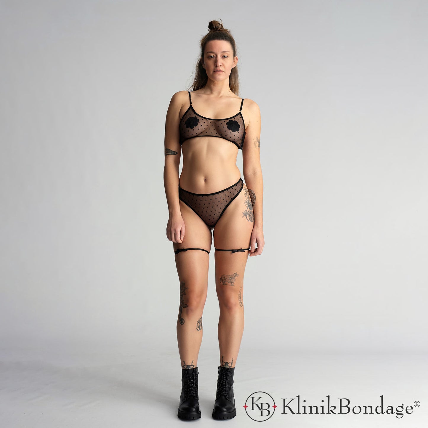 Ensemble de lingerie transparente