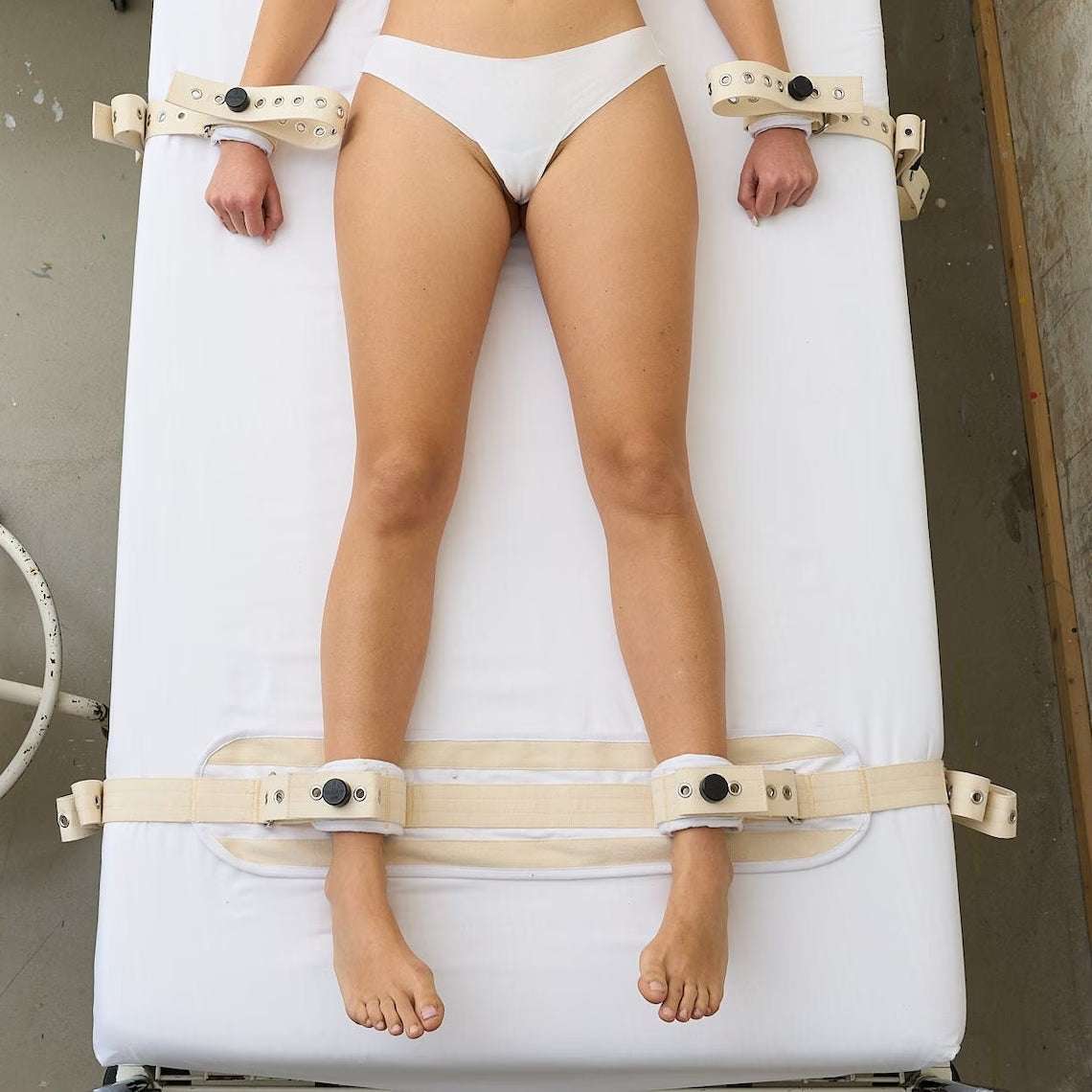 Bett Bondage 4 Punkt Fixierung Ganzkörper Set